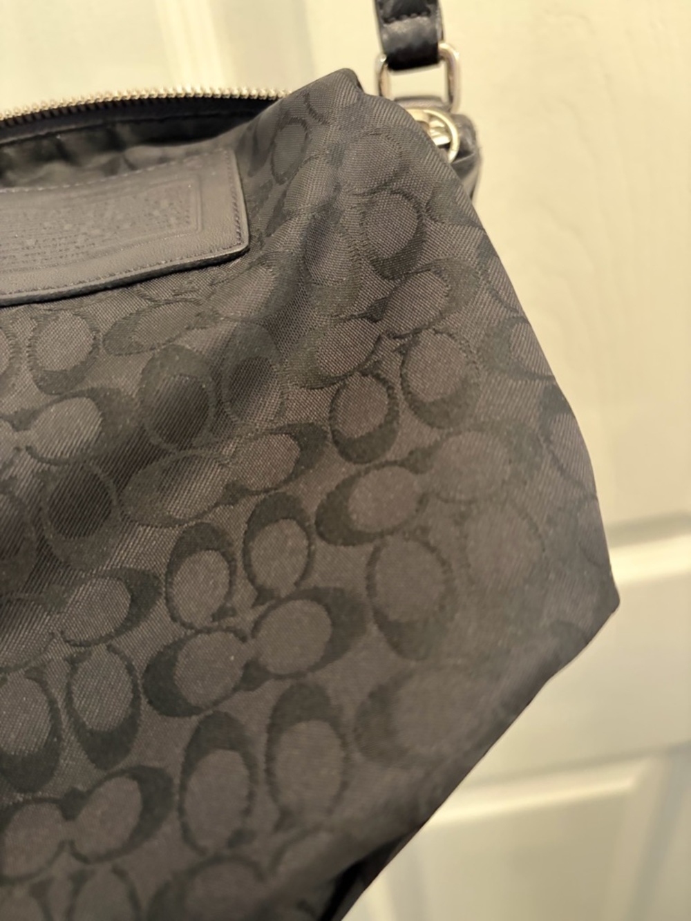 Coach Black Leather Crossbody Bag Zip Top Adjustable Strap - Picture 12 of 12